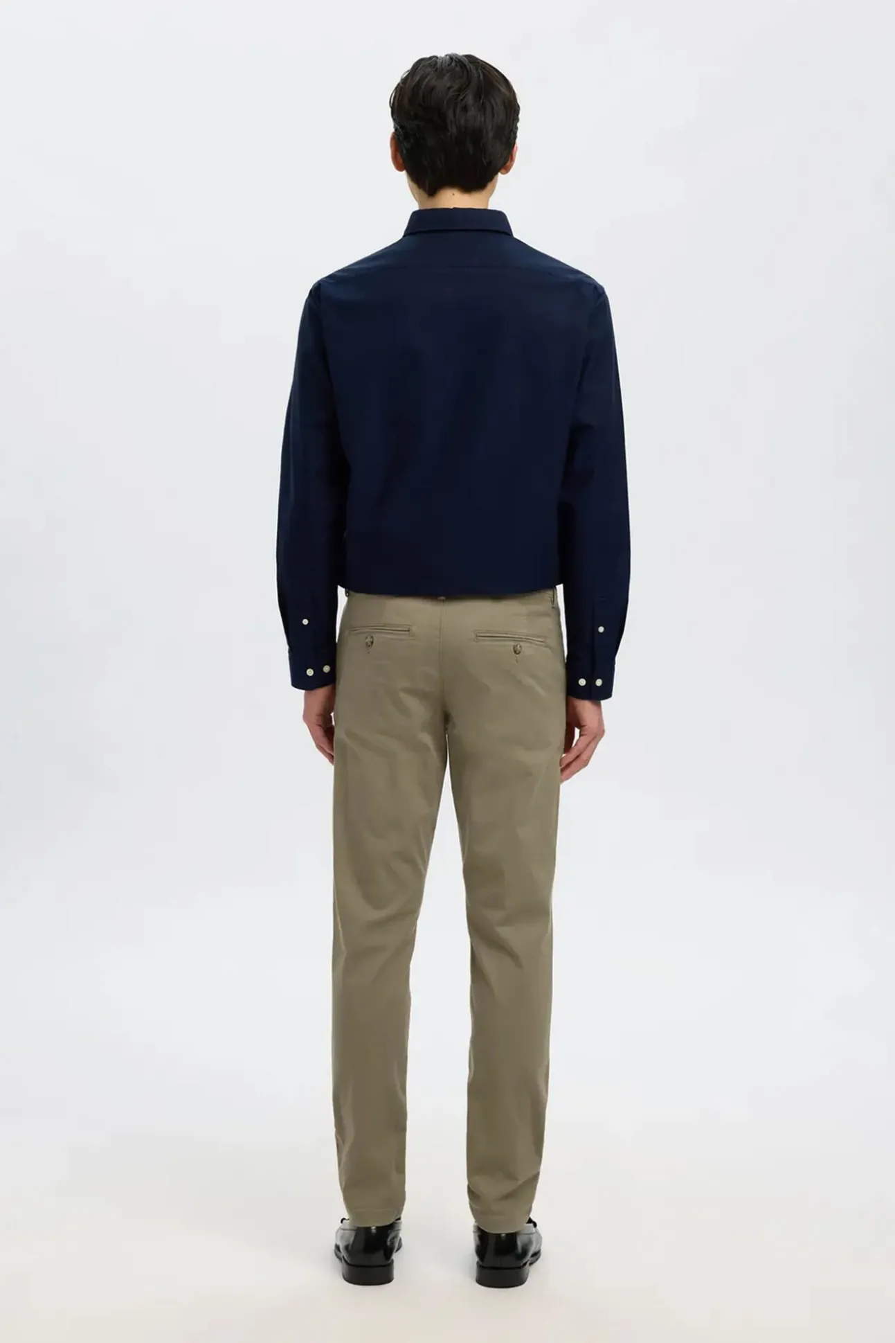 Calça calças chino slim fit feita de algodão orgânico