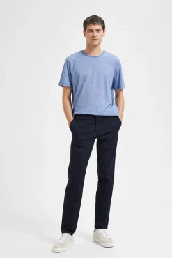 Calça calças chino slim fit feita de algodão orgânico