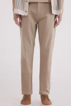 Calça calças chino slim fit com micro estampa