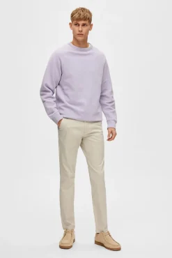 Calça calças chino slim fit feita de algodão orgânico