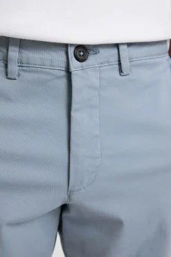 Calça calças chino slim fit feita de algodão orgânico