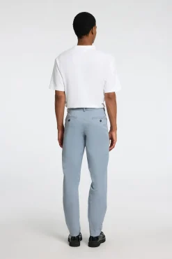 Calça calças chino slim fit feita de algodão orgânico