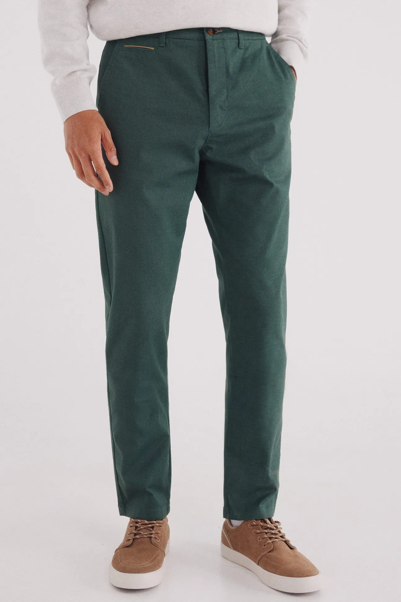 Calça calças chino slim fit com micro estampa