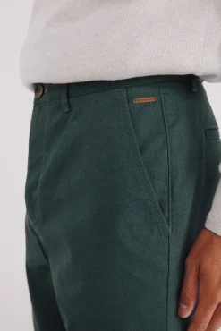 Calça calças chino slim fit com micro estampa