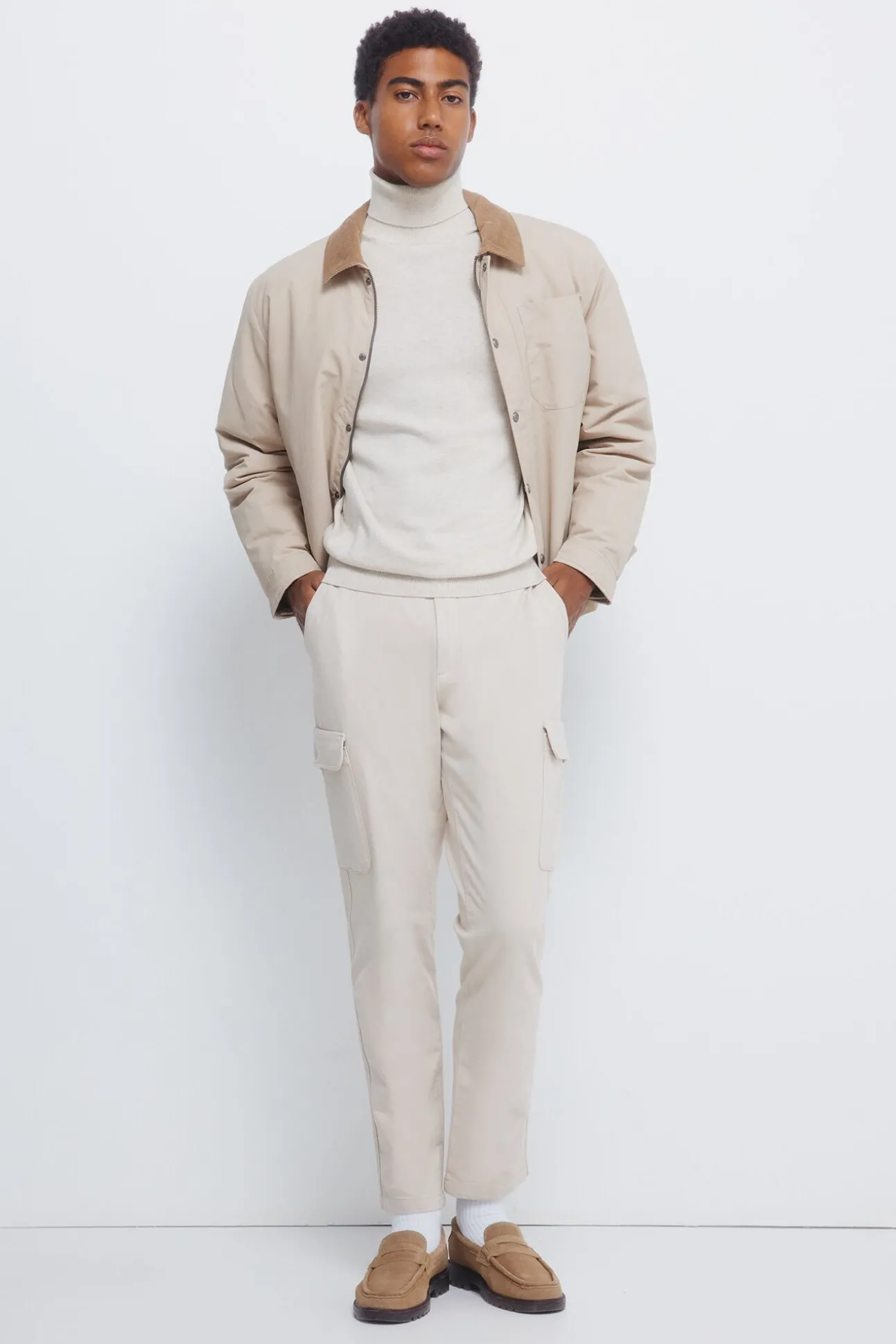 Calça cargo com ajuste confortável
