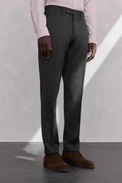 Calça cinza estruturada slim fit bi-elástica