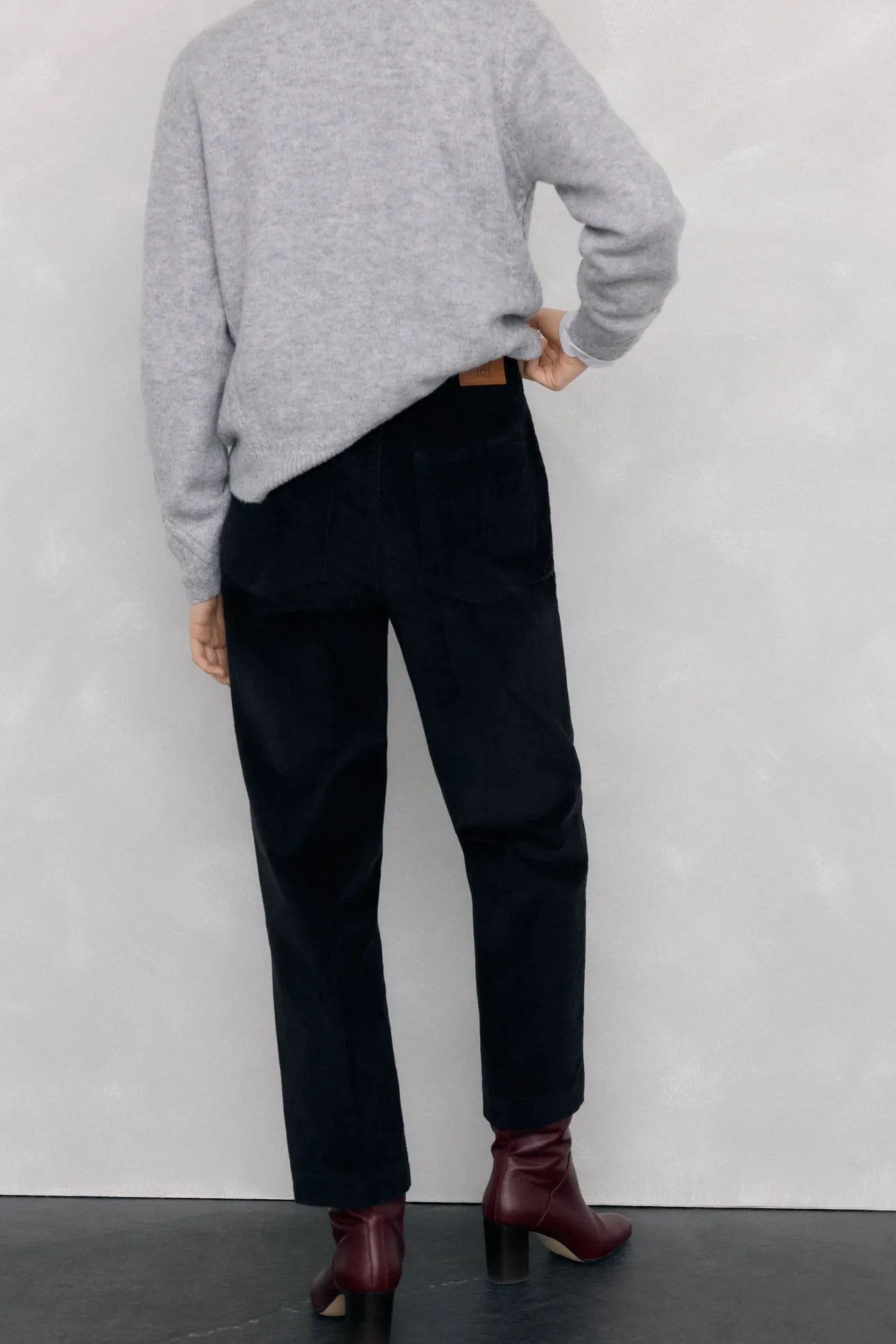 Calça clássica de veludo veludo slim
