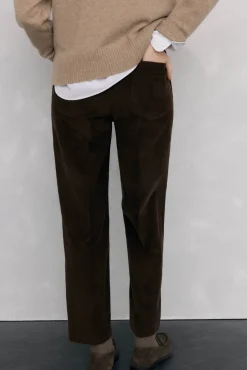 Calça clássica de veludo veludo slim