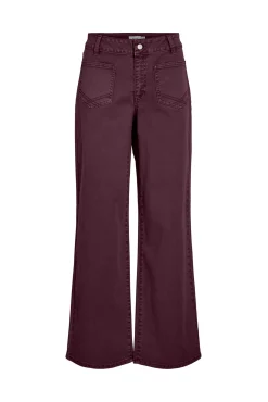 Calça com bolsos frontais