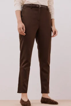 Calça com cinto