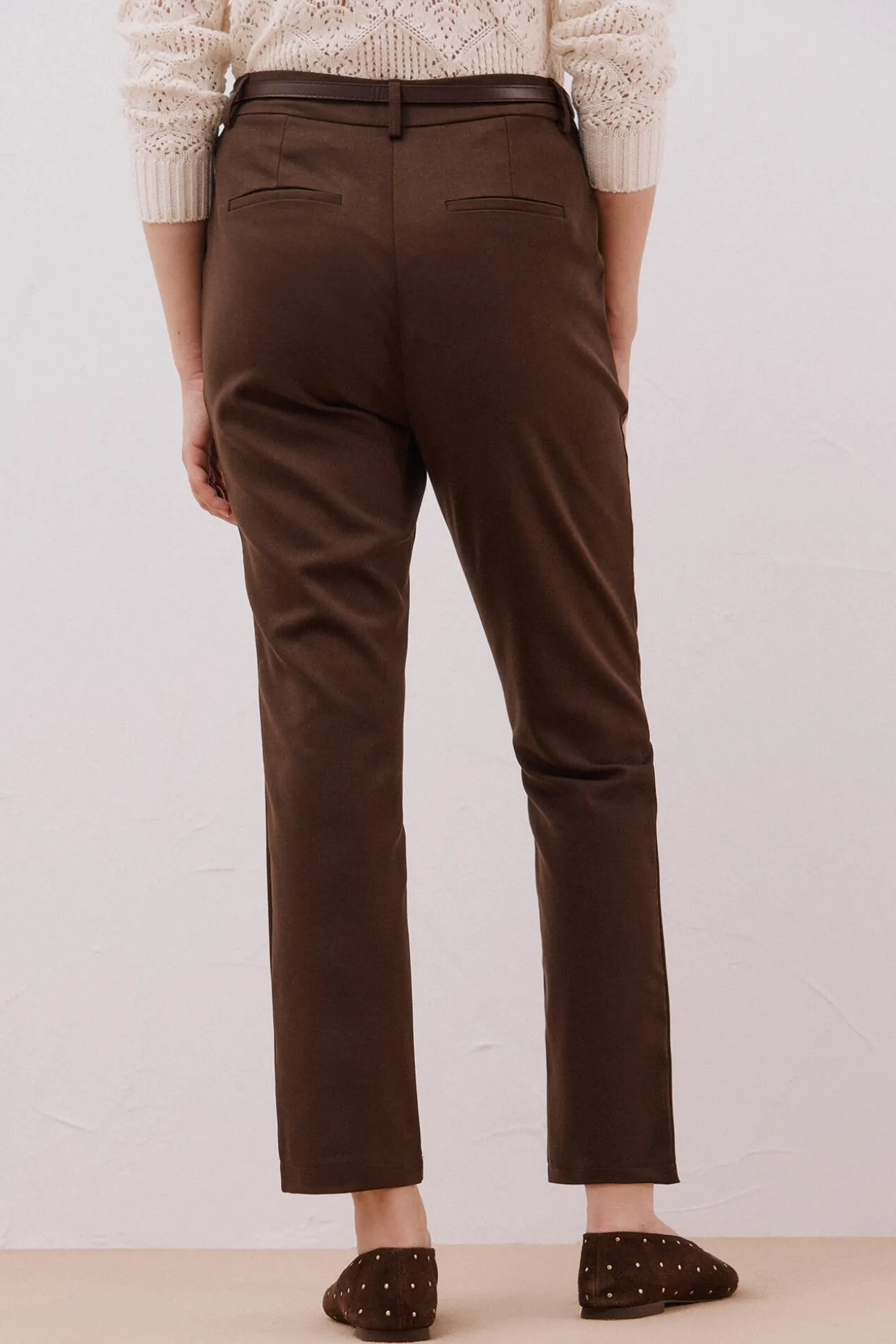 Calça com cinto