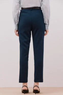 Calça com cinto