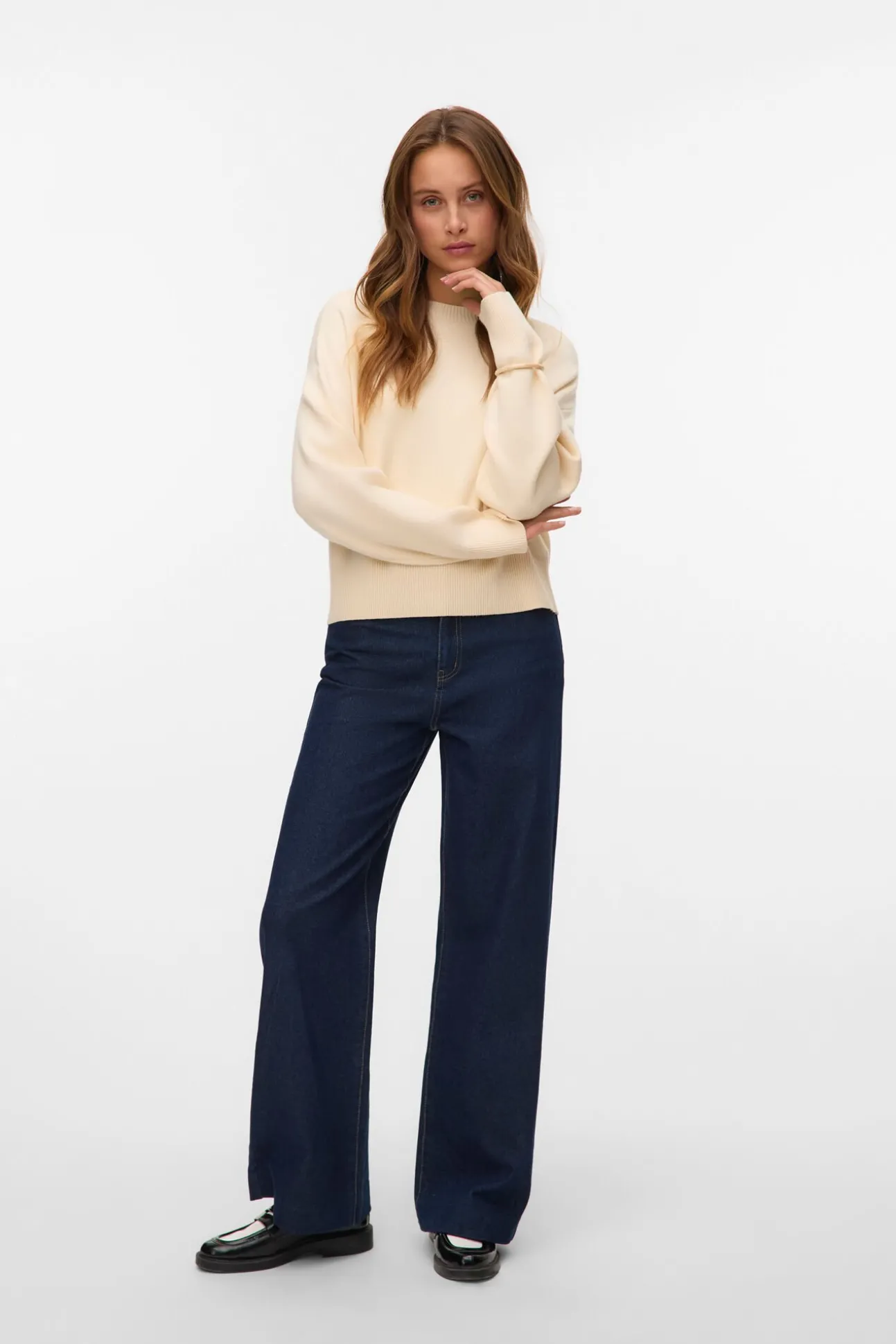 Calça com detalhe de corrente
