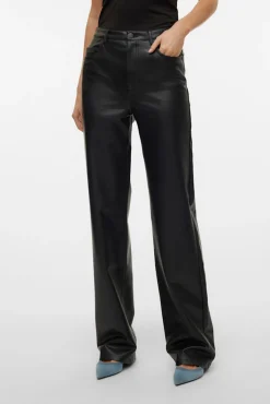 Calça compridas com efeito de couro