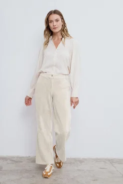 Calça compridas de veludo cotelê