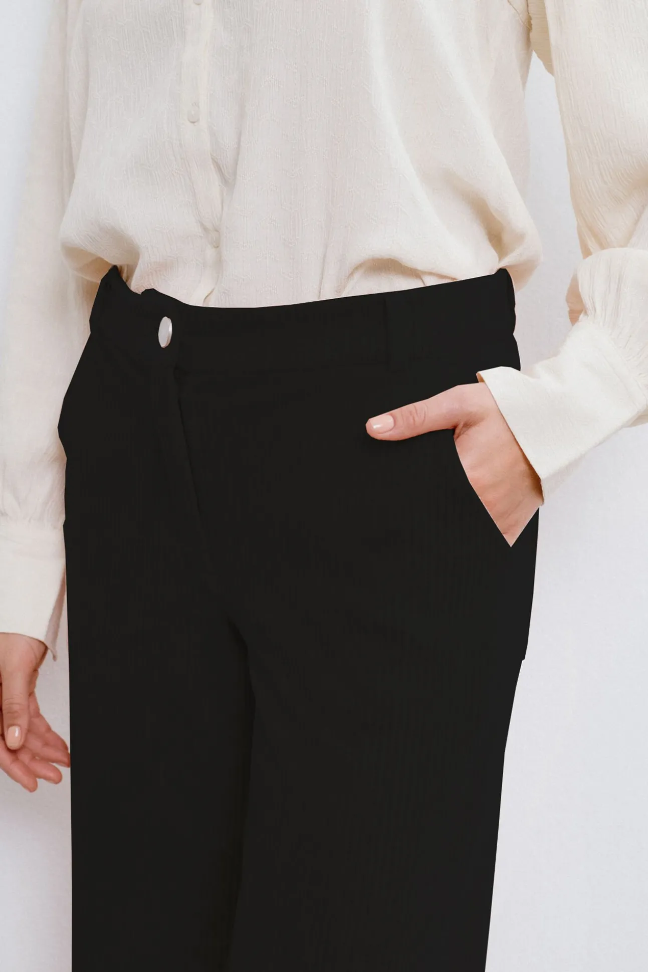 Calça compridas de veludo cotelê