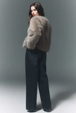Calça de ébano