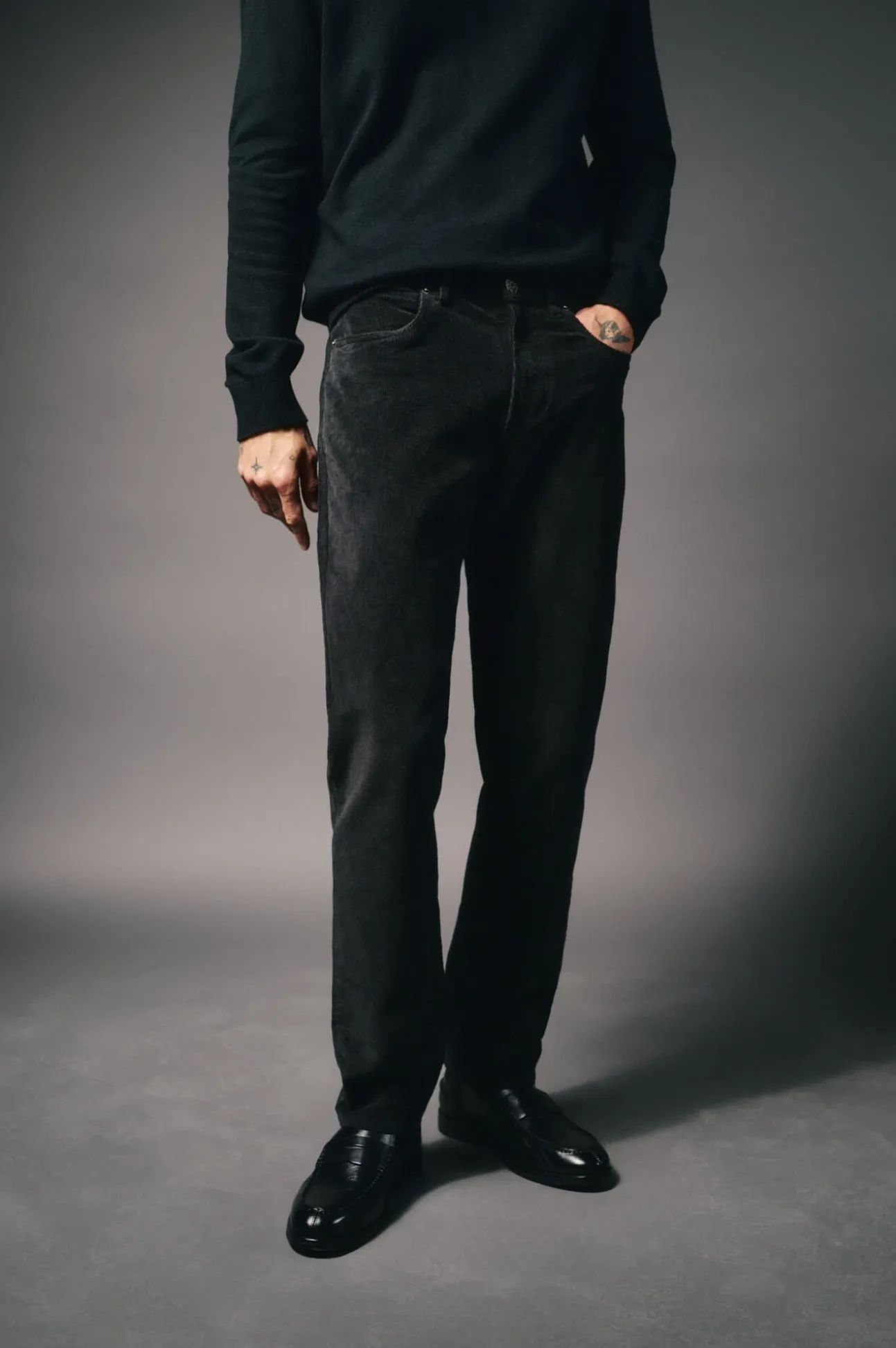 Calça de pana 5 bolsos slim fit