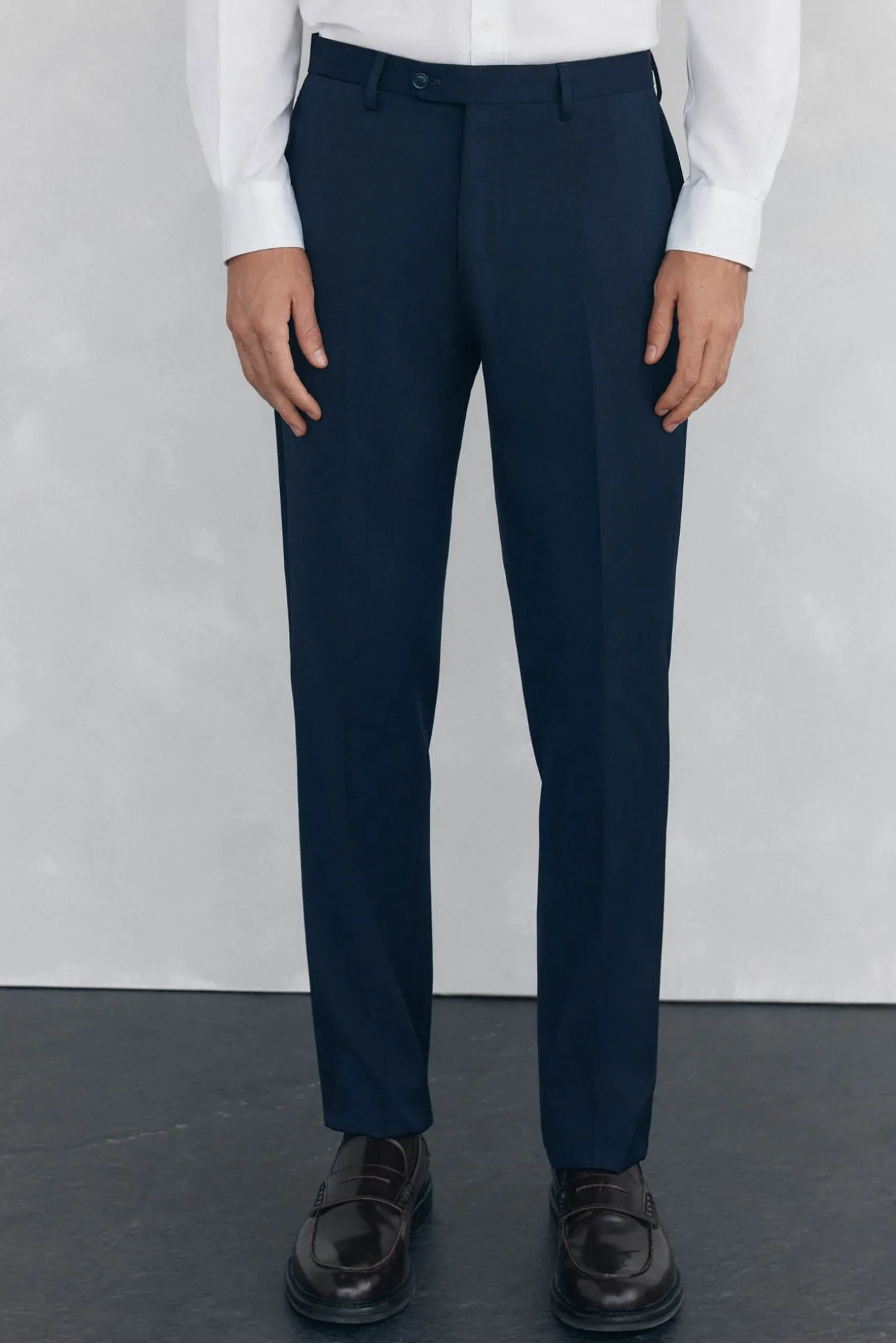 Calça estruturada azul slim fit bi-elástica