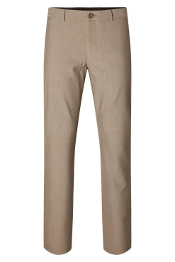 Calça formais slim fit.