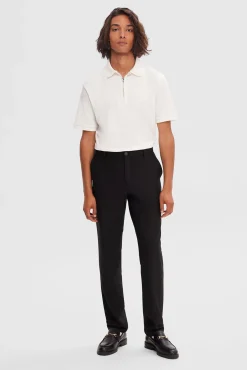 Calça formais slim fit.