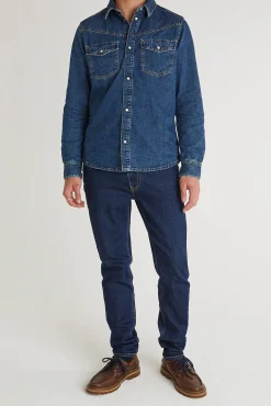 Calça jeans afunilada