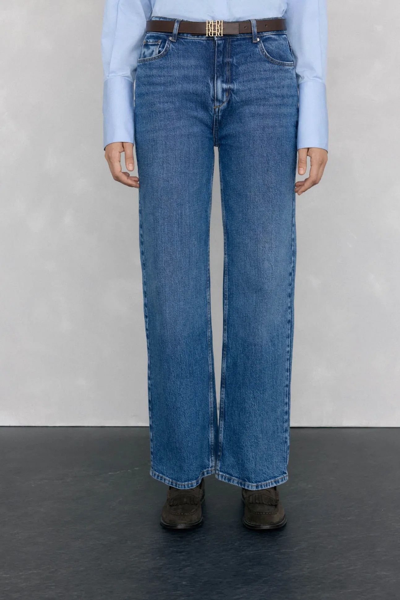Calça jeans básica de perna larga