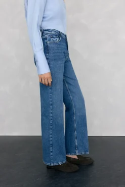 Calça jeans básica de perna larga