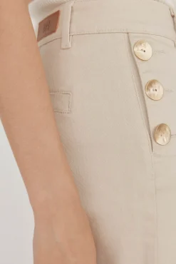 Calça jeans cropped de perna larga