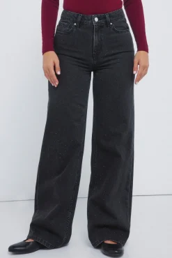 Calça jeans de perna larga com cristais brilhantes