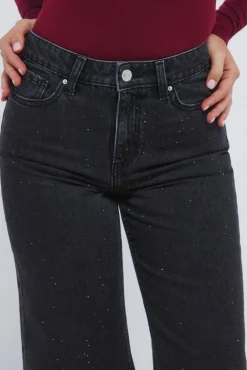 Calça jeans de perna larga com cristais brilhantes