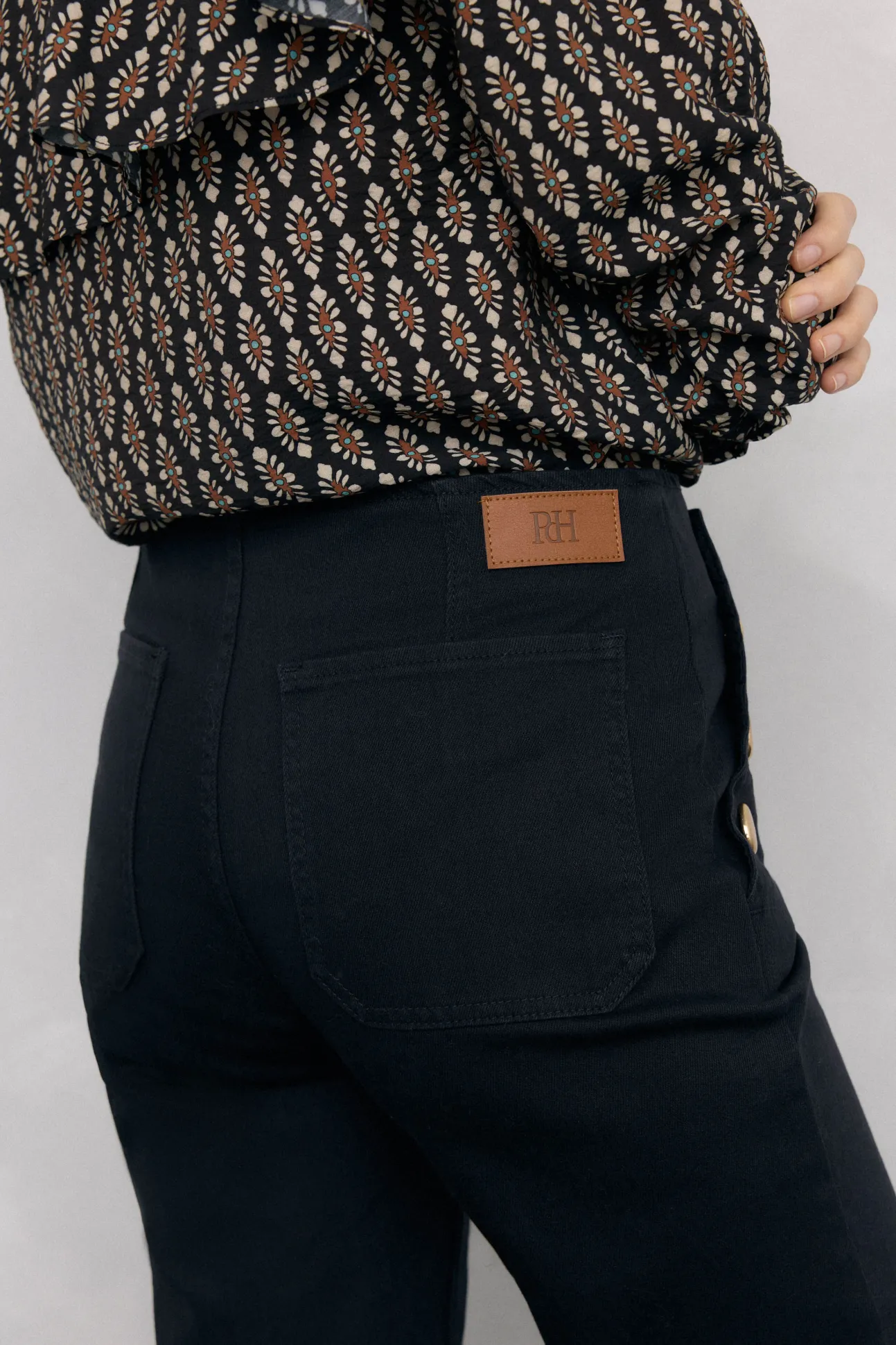 Calça jeans larga