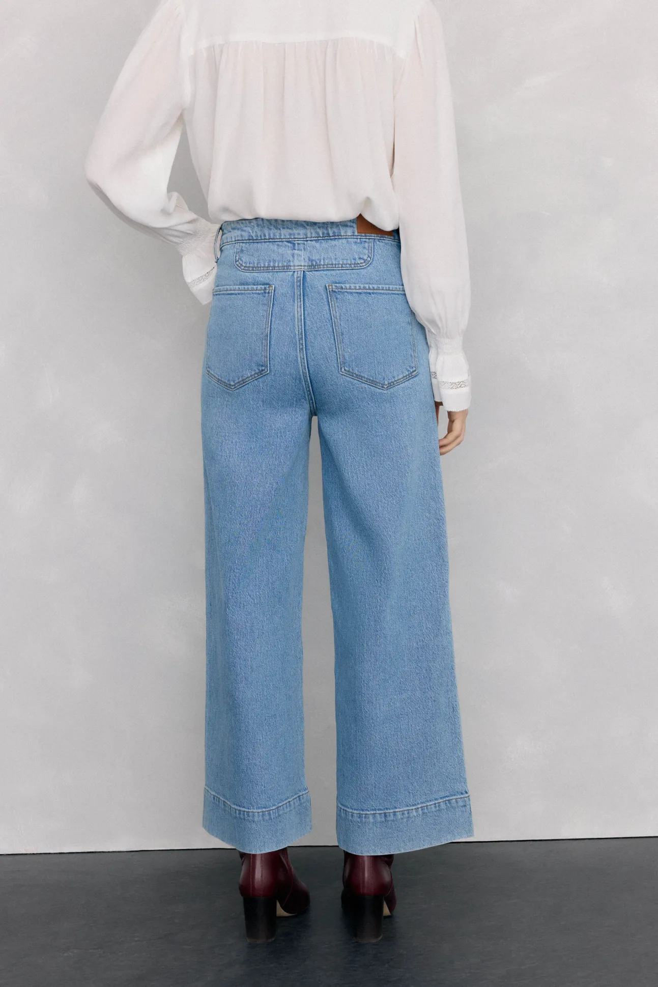 Calça jeans larga