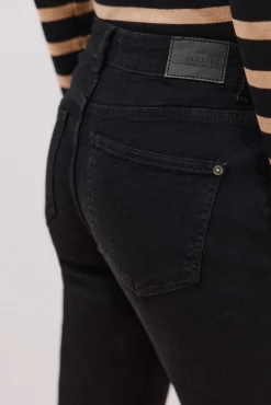Calça jeans reta
