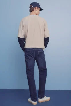 Calça jeans skinny com lavagem escura