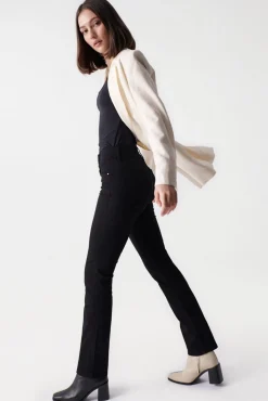Calça jeans skinny com push-in secreto