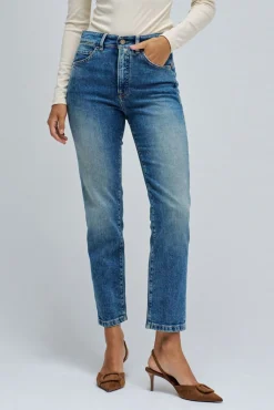 Calça jeans skinny de cintura curta