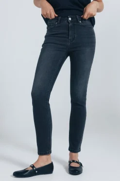 Calça jeans slim cropped
