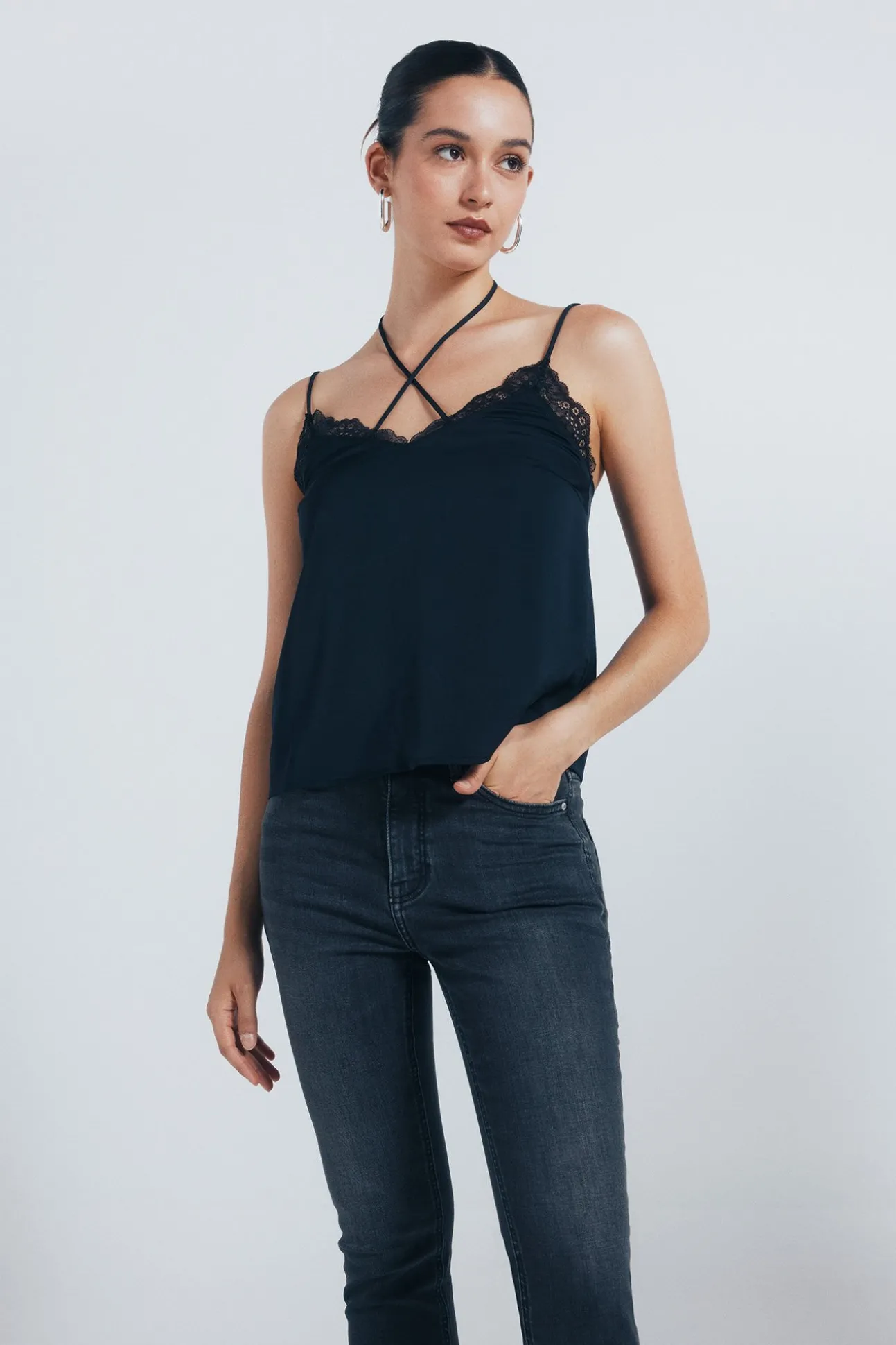 Calça jeans slim cropped