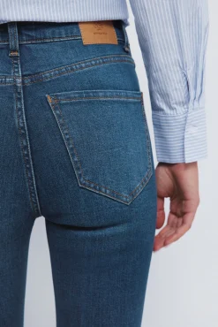 Calça jeans slim cropped