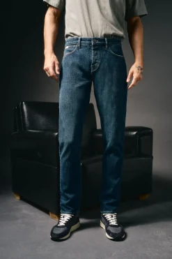 Calça jeans slim fit