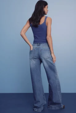 Calça jeans super larga e confortável