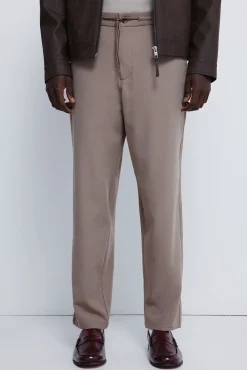 Calça jogger esvoaçante