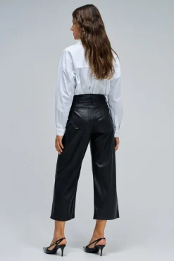Calça largas