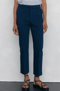 Calça reta clássica