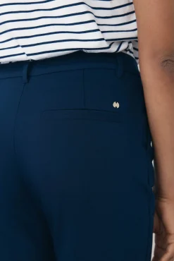 Calça reta clássica