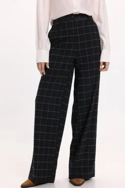 Calça social xadrez com viscose