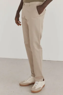 Calças calças chino leves e slim fit premium