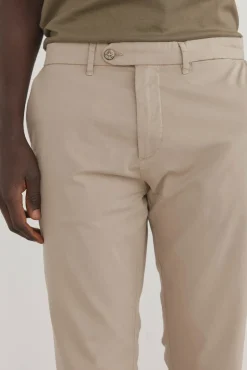 Calças calças chino leves e slim fit premium