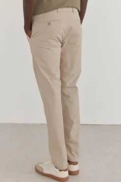 Calças calças chino leves e slim fit premium